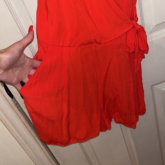 ROMPER with pockets ❤️ - Picture 2 of 4